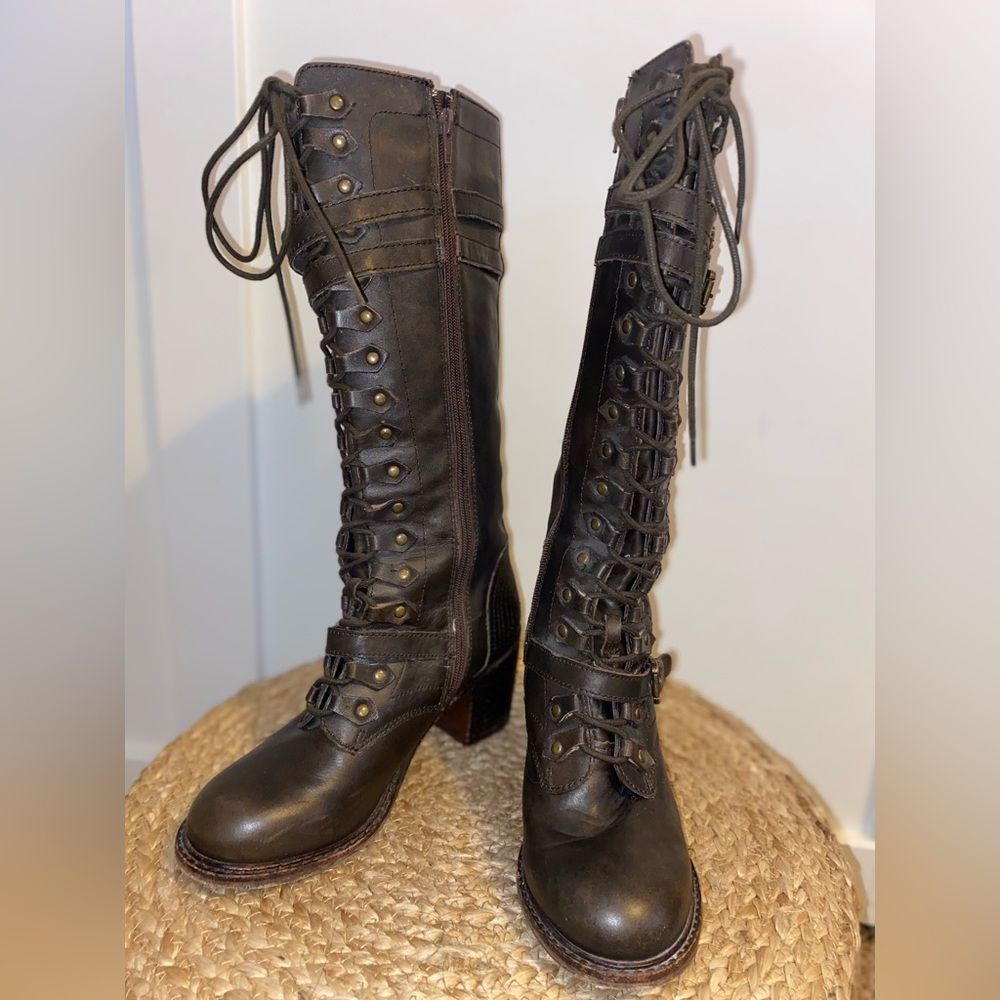 Zigi Girl Brown Lace Up Knee High Boot, size 8.5